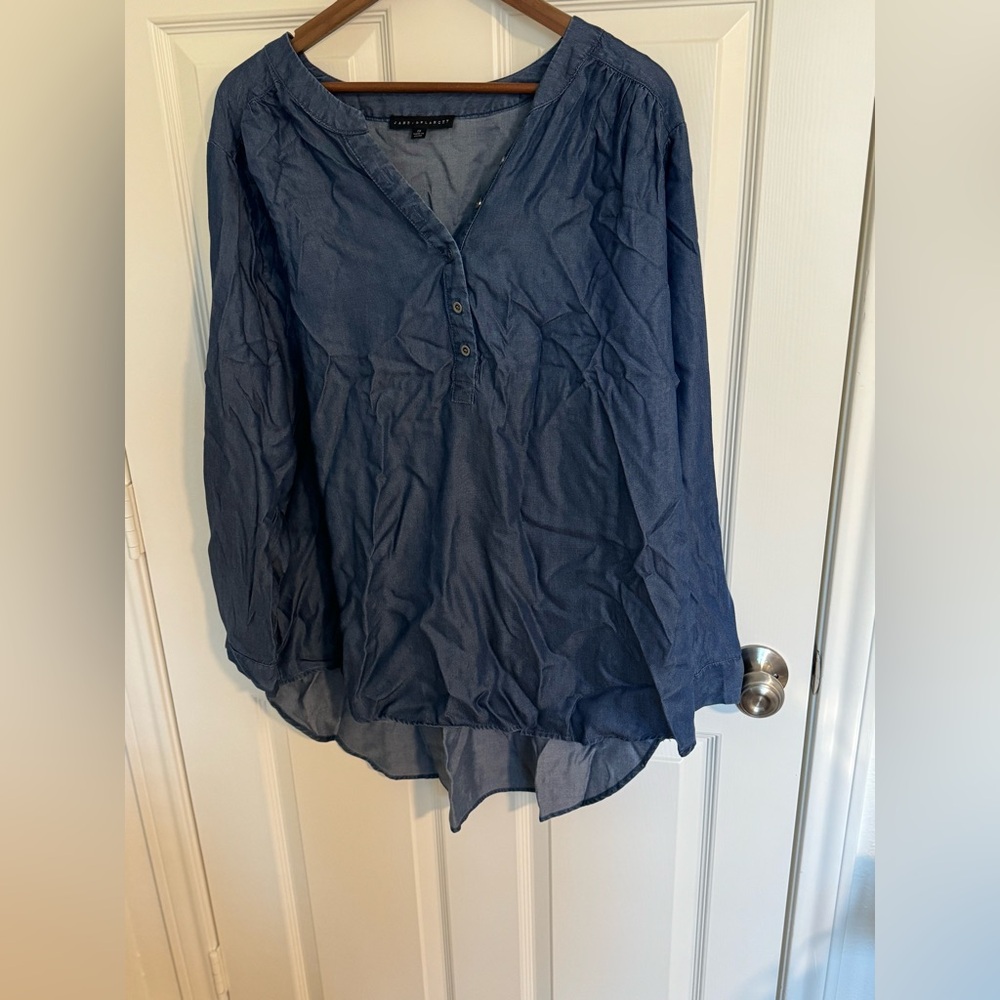 High low denim long sleeve tunic- notched neckline and 3 buttons- 2X